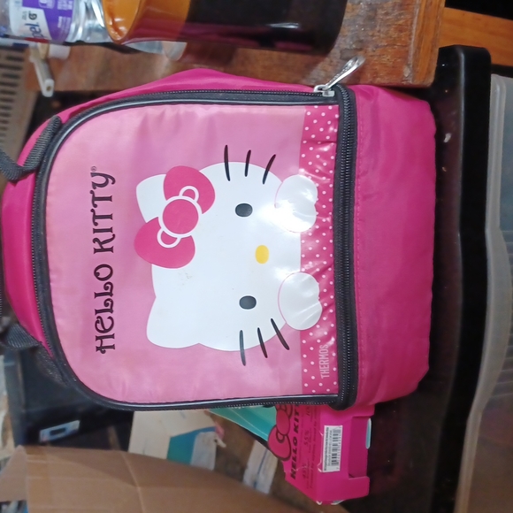 Hello Kitty Collection - Picture 4 of 4